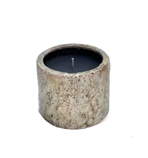 Binnenhuiskaars Ivy - Leathery notes