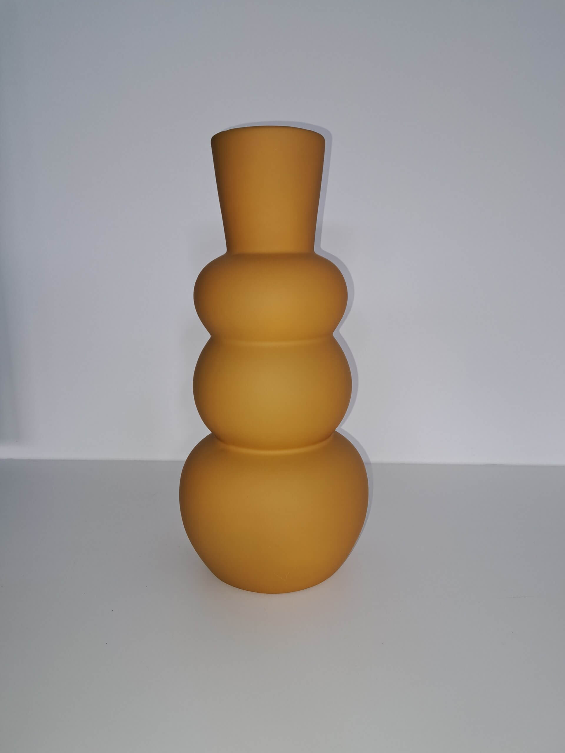 Vaas - Fine earthenware oker